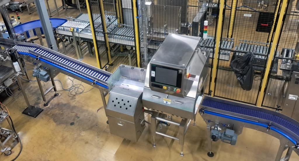 Conception et fourniture de deux convoyeurs à bande modulaire spécifiques